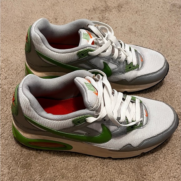 Nike - Picture 6 of 6